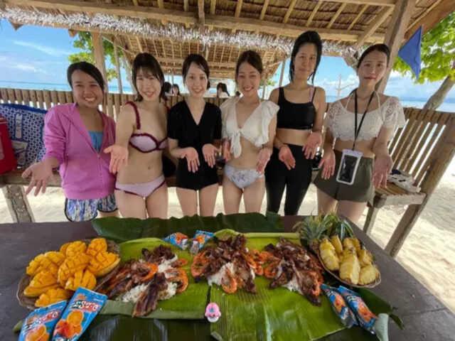 セブ島　女子グループ　BBQ