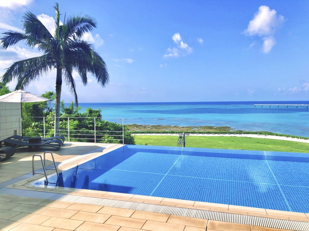 リゾートホテル インフィニティプール