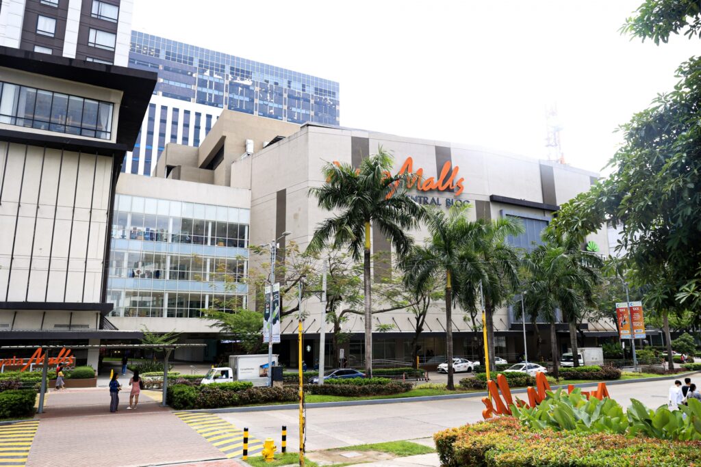 ショッピングモール　アヤラモール　お土産