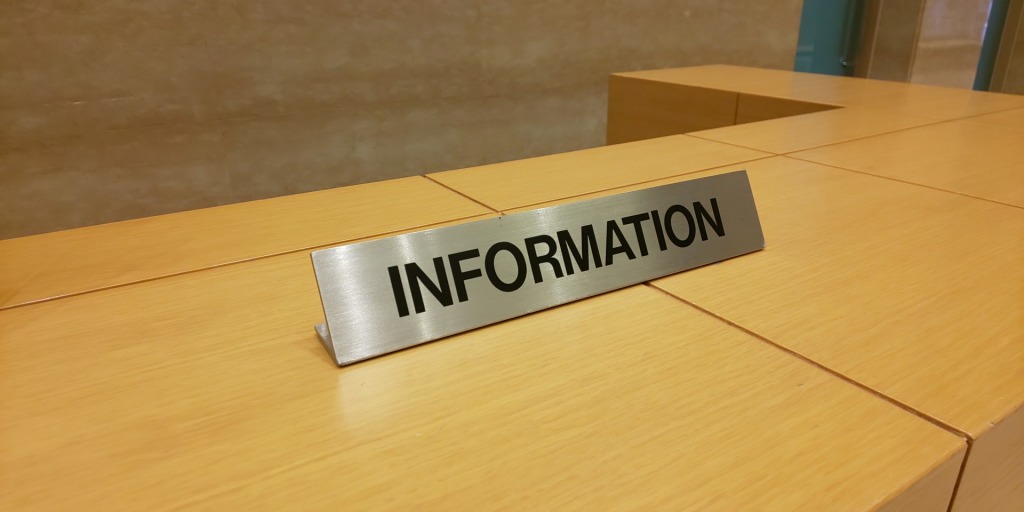 受付　インフォメーション